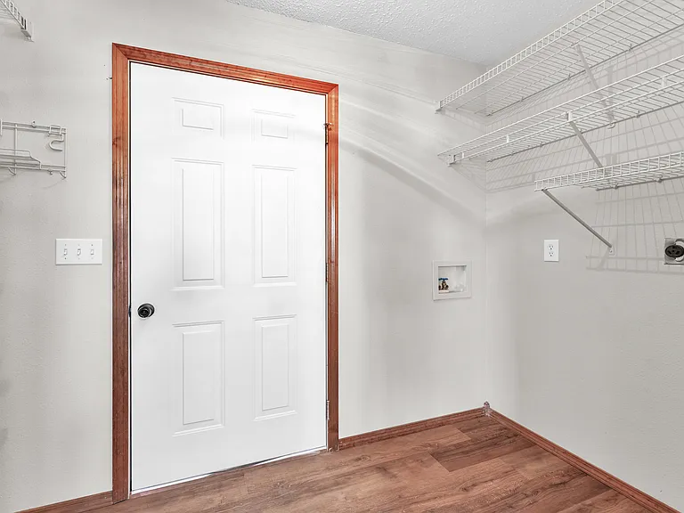 1209 W Butterfield Dr — Photo 14