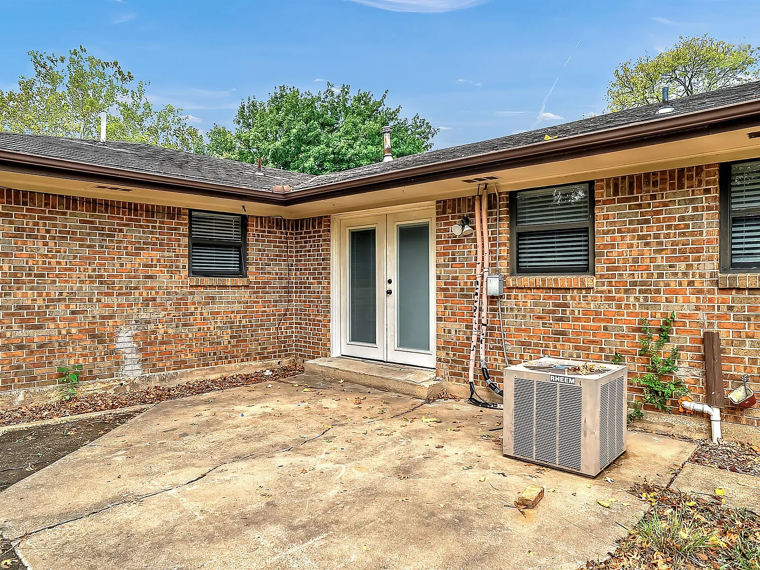 921 Holiday Drive - 1 — Photo 4