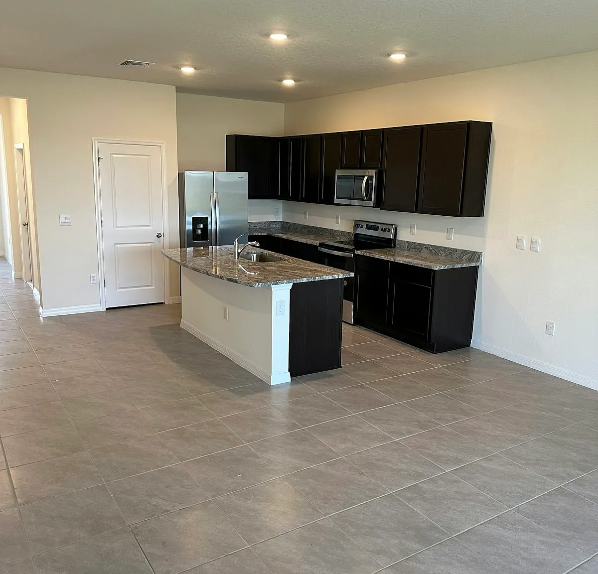 17242 Amber Aspen Wy — Photo 1