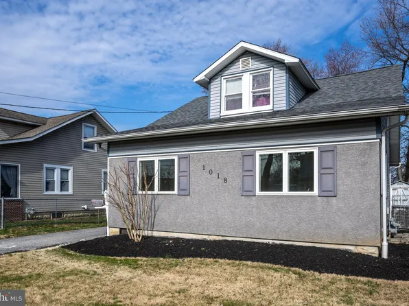 1018 Randall Ave, Upper Chichester, PA 19061