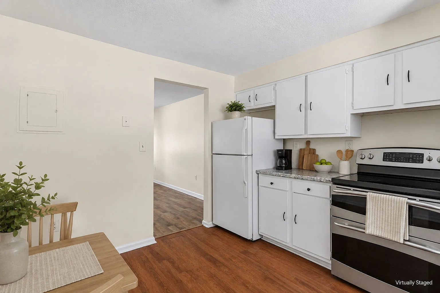 1707 Valley Forge Way - 1 — Photo 3