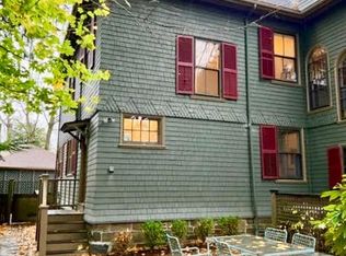 8 Traill St #A, Cambridge, MA 02138