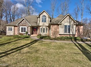 1369 Reish Rd, Stroudsburg, PA 18360