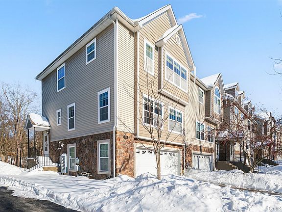 4th image of 32 Peter Turner Road