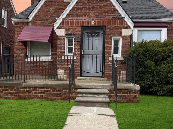 10318 Beaconsfield St, Detroit, MI 48224