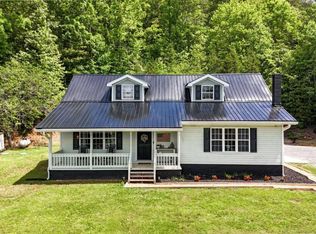 687 W Price Creek Rd, Talking Rock, GA 30175