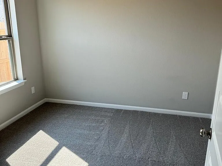 9707 Keeper Dr — Photo 5