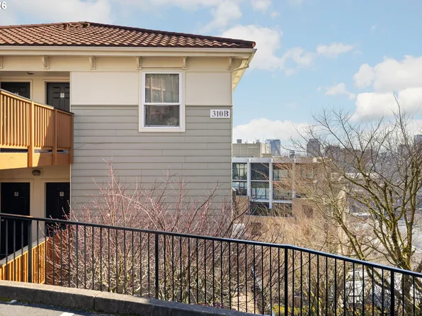 310 NW Uptown Ter APT 2B, Portland, OR 97210