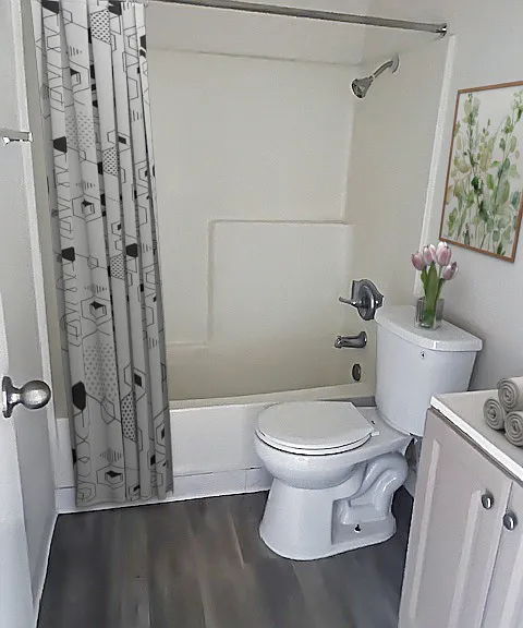 Liberty Apartments — Photo 4