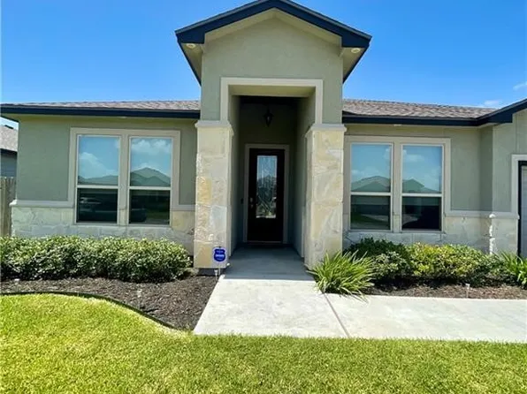 1813 Monterey Bay Dr, Portland, TX 78374