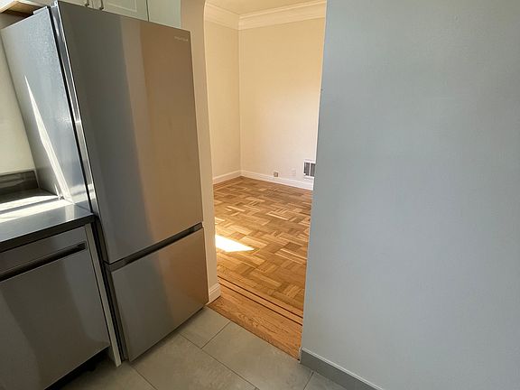4th image of 178-180 Church St #2