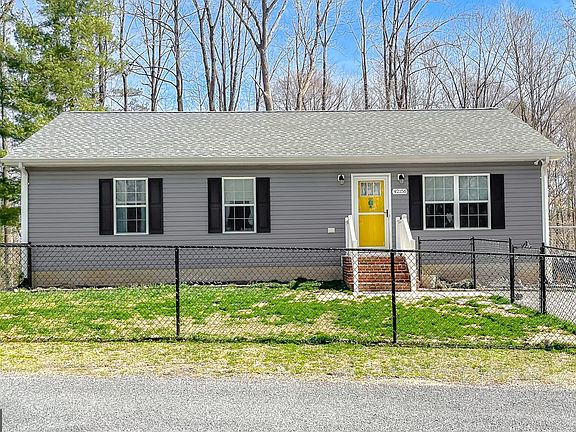 3rd image of 42156 Valley Dr