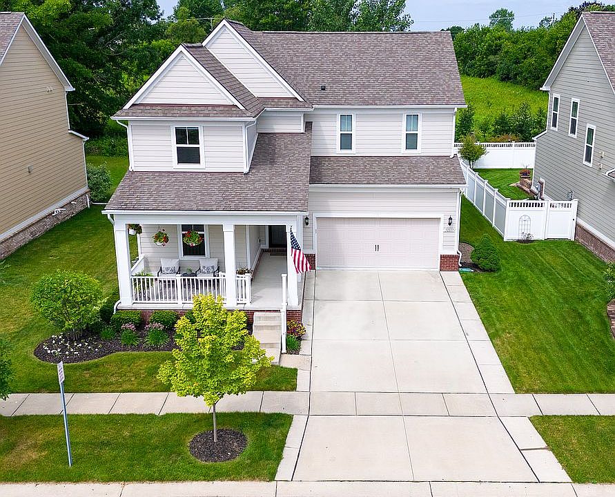 1st image of 50597 Eisenhower Dr #93