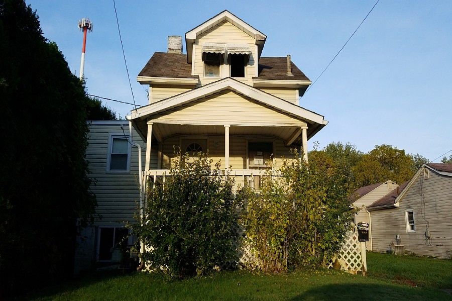 1st image of 666 Stevenson Ave