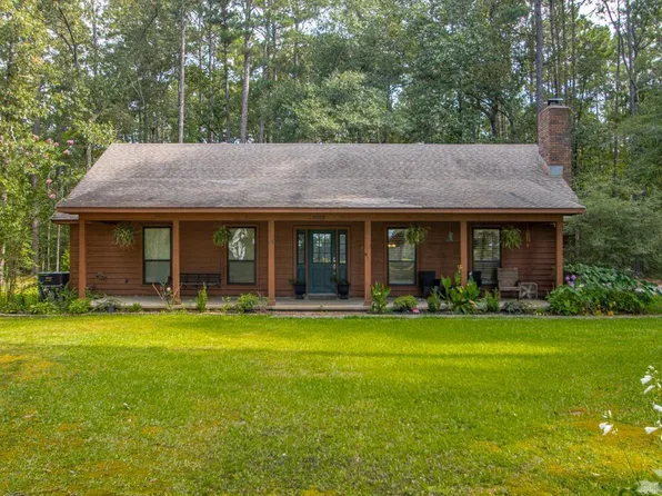 9900 Crickett Ln, Mabelvale, AR 72103