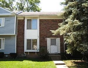 1st image of 142 E Somerset Ln