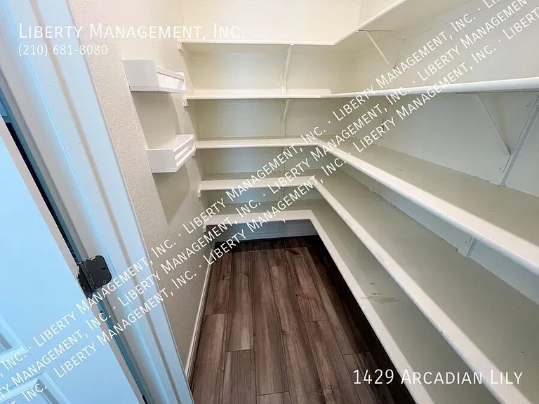 1429 Arcadian Lily — Photo 16