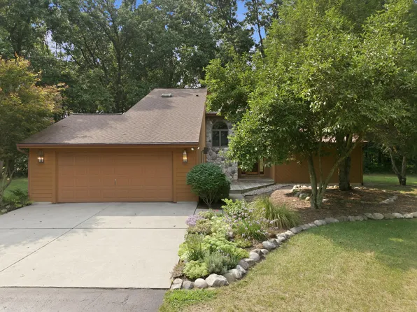 9890 W Q Ave, Mattawan, MI 49071