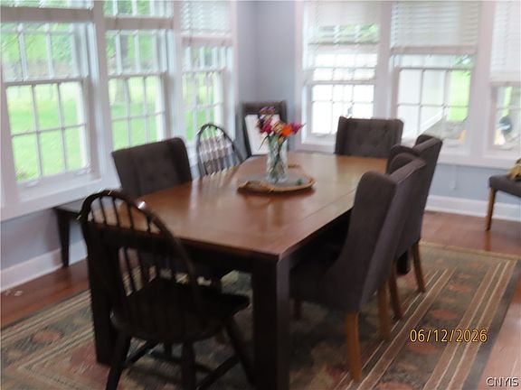 4th image of 829 Tuscarora Rd