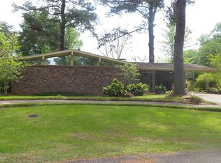 2225 Karen Dr, Laurel, MS 39440