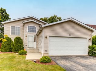 16 N Metropolitan Ave, Waukegan, IL 60085