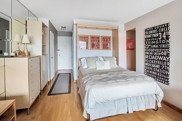 Sold by Compass | media 3
