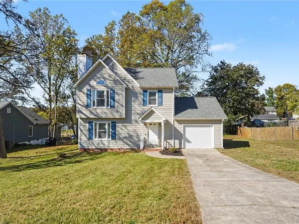 1909 Graywood Ct, Winston Salem, NC 27127