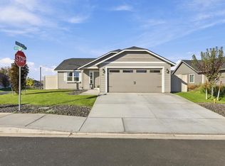 700 Regina Pl, Grandview, WA 98930