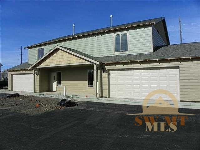 1st image of 17 Prairie Grass Ct #17B