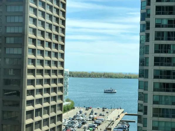 16 Yonge St #1310, Toronto, ON M5E 2A3
