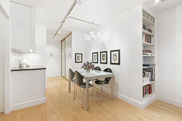 Sold by Compass | media 5