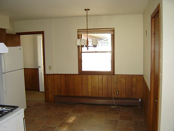 4th image of 739 Andover St SE #28