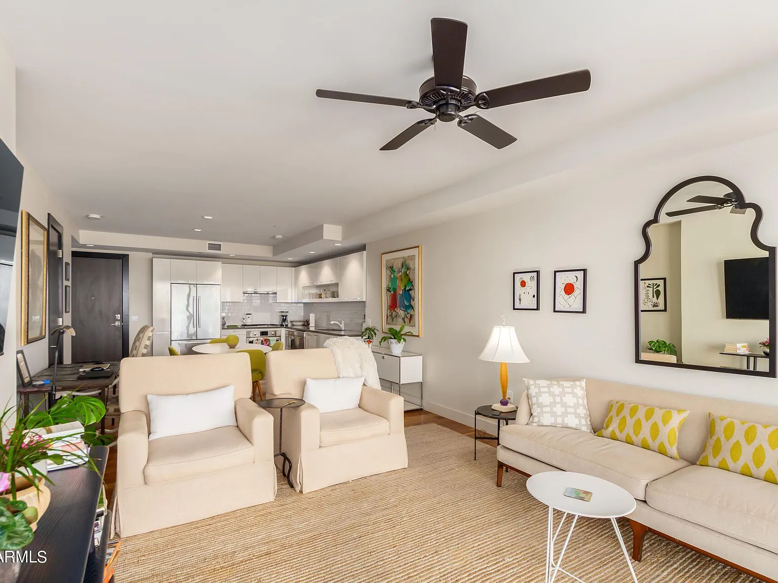 1 bed, 1.5 bath, 943 sqft, $3,200 — Photo 2
