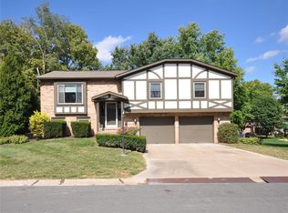 309 Westglen Dr, Glen Carbon, IL