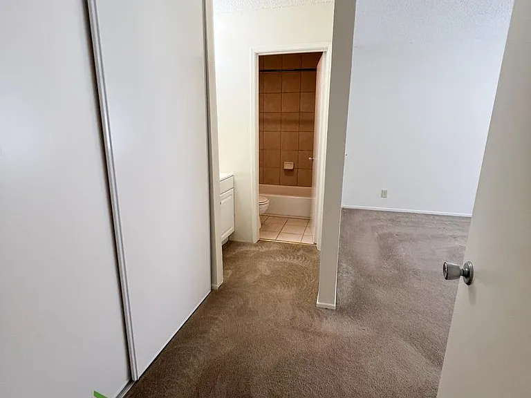 930 Kiely Blvd #G — Photo 15