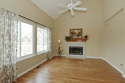 5th image of 2651 Waterford Ln