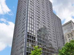 910 N Lake Shore Dr #820, Chicago, IL