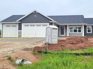 W2172 Wildflower Ln, BRILLION, WI 54110