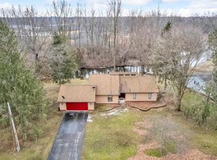 1879 Glenshire Dr, Jackson, MI 49201