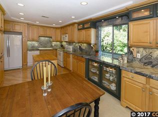 2901 Golden Rain Rd APT 1, Walnut Creek, CA 94595