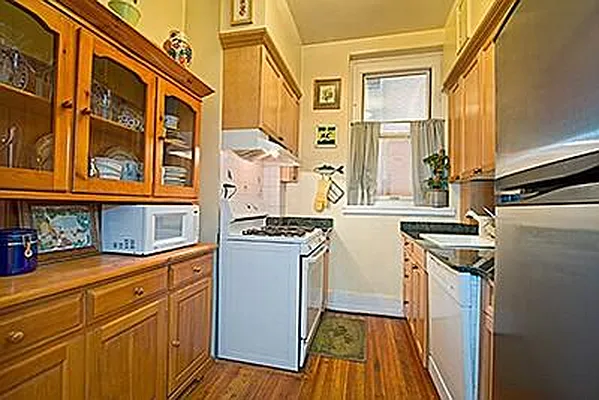 Sold by Maxwell Jacobs | media 15