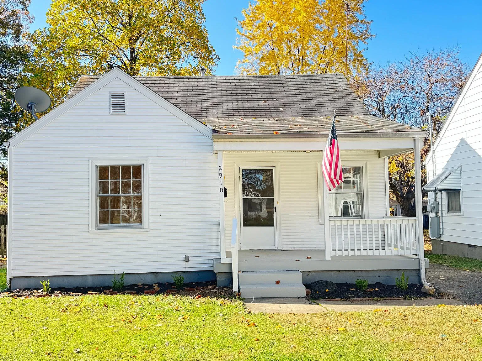 2910 Cannons Ln — Photo 3