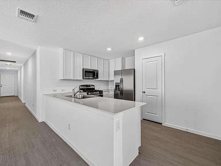 1314 Lady Yoli St — Photo 11