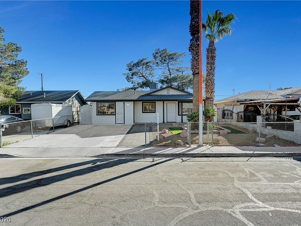 1st image of 3105 Dillon Ave