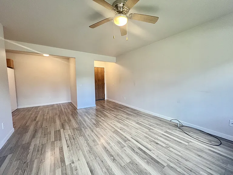821 George Ave — Photo 18