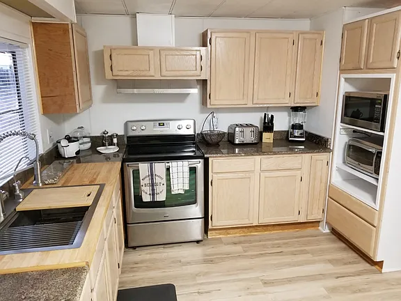 3860 E Beaver Creek Rd — Photo 11