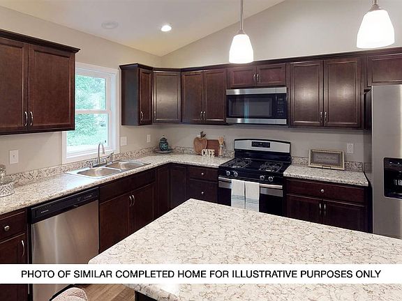 5th image of 26900 Marshall Dr N