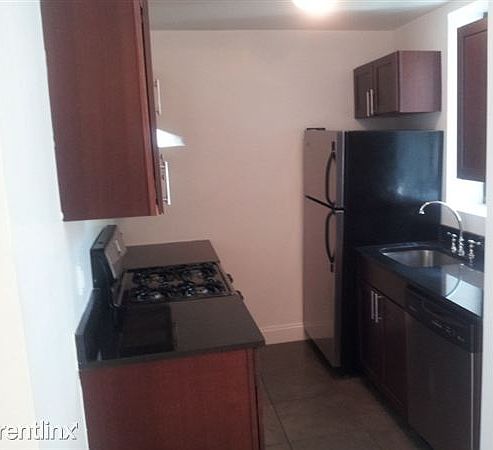 25 Lafayette Ave (3E) G