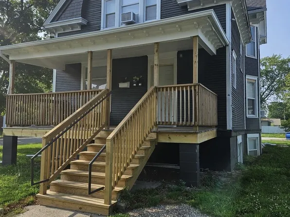 402 E Church St, Champaign, IL 61820