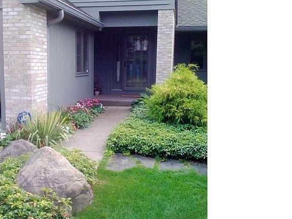 2nd image of 38 Woodbury Way